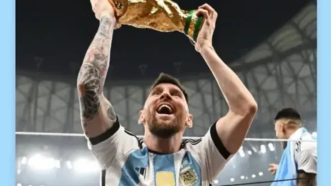 孙颖莎轻取杜凯琹，重庆赛晋级八强